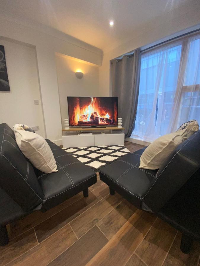 Central London, Jaccuzzi,Newbuild, 2 Bedrooms Two Baths Extérieur photo