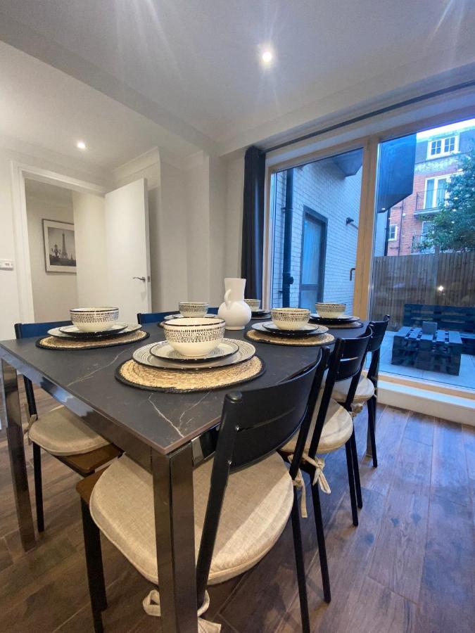 Central London, Jaccuzzi,Newbuild, 2 Bedrooms Two Baths Extérieur photo
